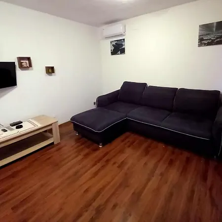 G&m Βόντιτσε