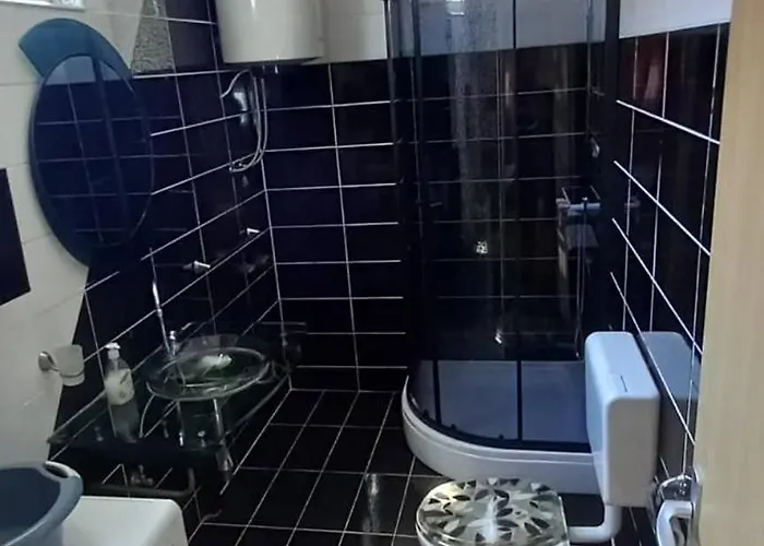 G&m * Βόντιτσε