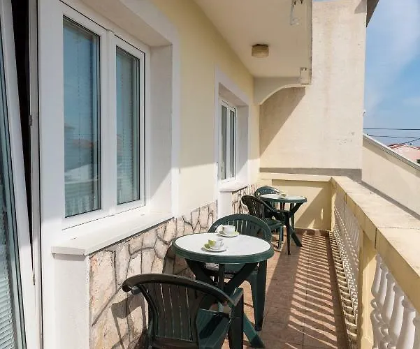 G&m Βόντιτσε